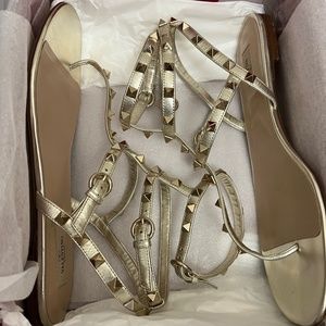 VALENTINO ROCKSTUD THONG GLADIATOR SANDALS